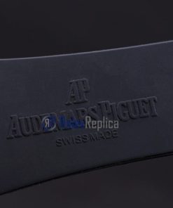 Alternative view of audemars piguet replica chrono offshore acciaio alinghi team strip rubber imitazione copia