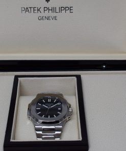 Alternative view of Patek Philippe replica nautilus 5711 black dial