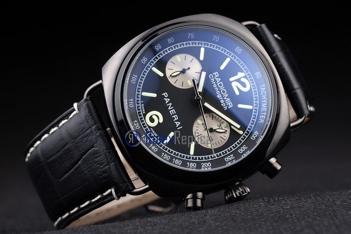 Panerai replica radiomir chronograph dial panda pro-hunter pvd strip leather imitazione copia - immagine 4