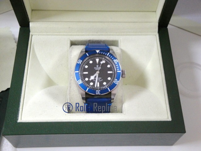 tudor replica black bay blue cinturino pelle orologio replica