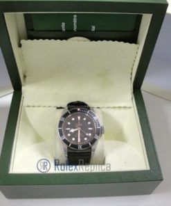 tudor replica black bay black cinturino pelle orologio replica