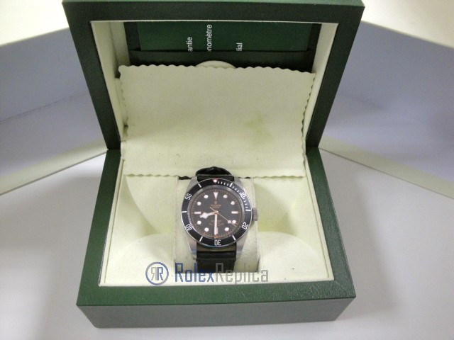 tudor replica black bay black cinturino pelle orologio replica