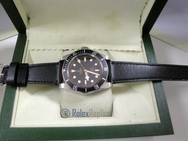 tudor replica black bay black cinturino pelle orologio replica - immagine 16