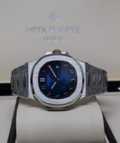 Alternative view of Patek Philippe replica nautilus 5711 arabic dial