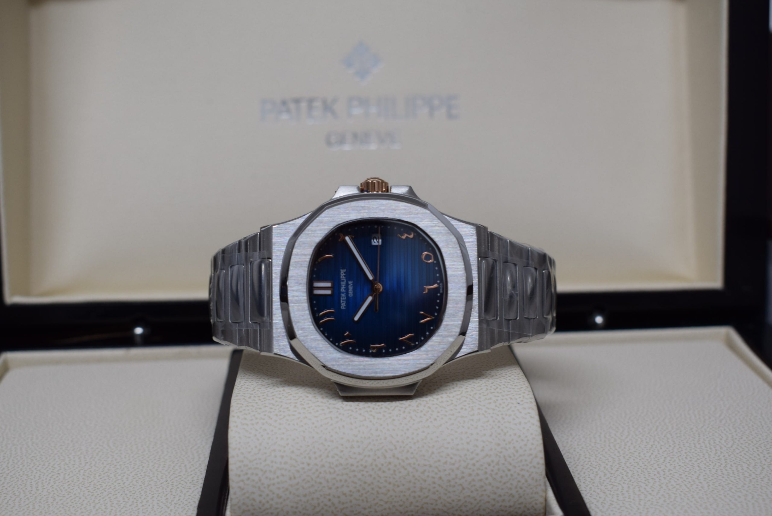 Patek Philippe replica nautilus 5711 arabic dial - immagine 2