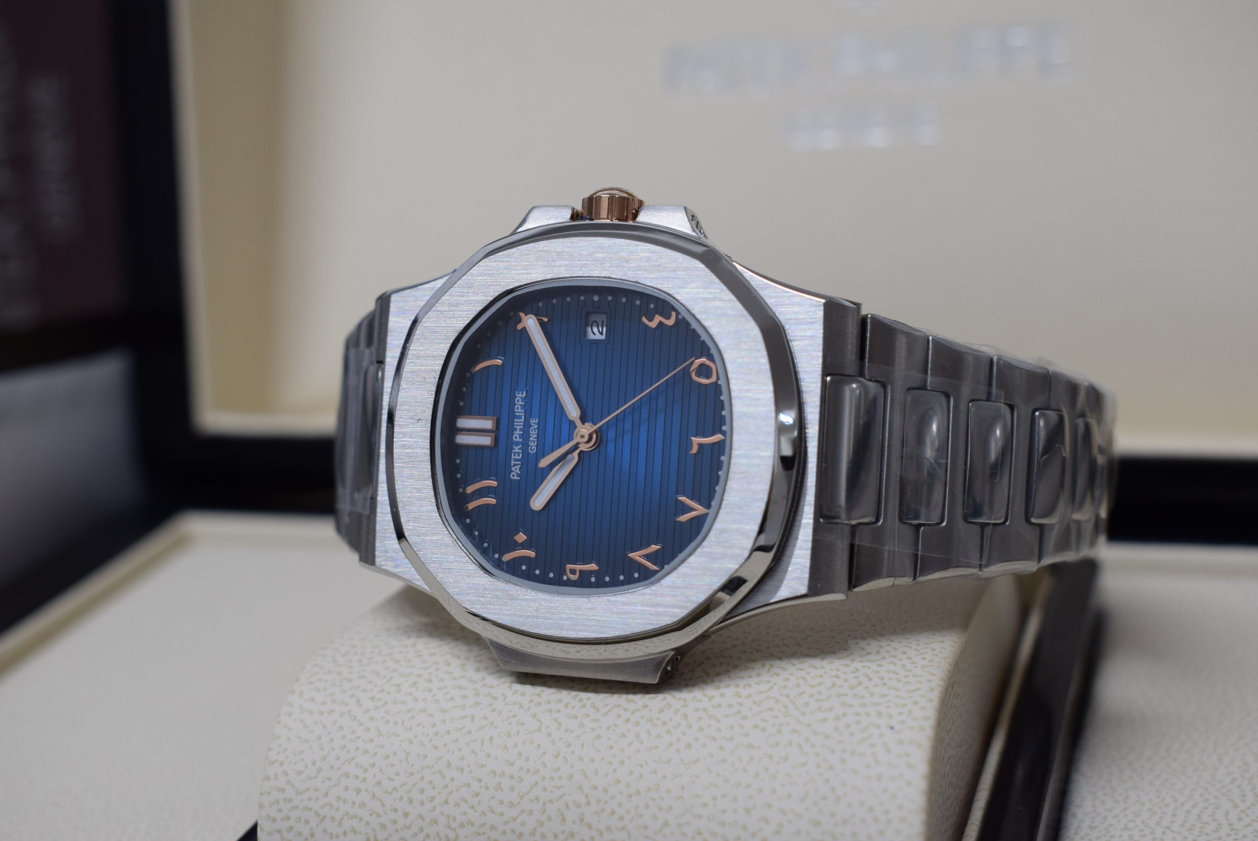Patek Philippe replica nautilus 5711 arabic dial - immagine 4