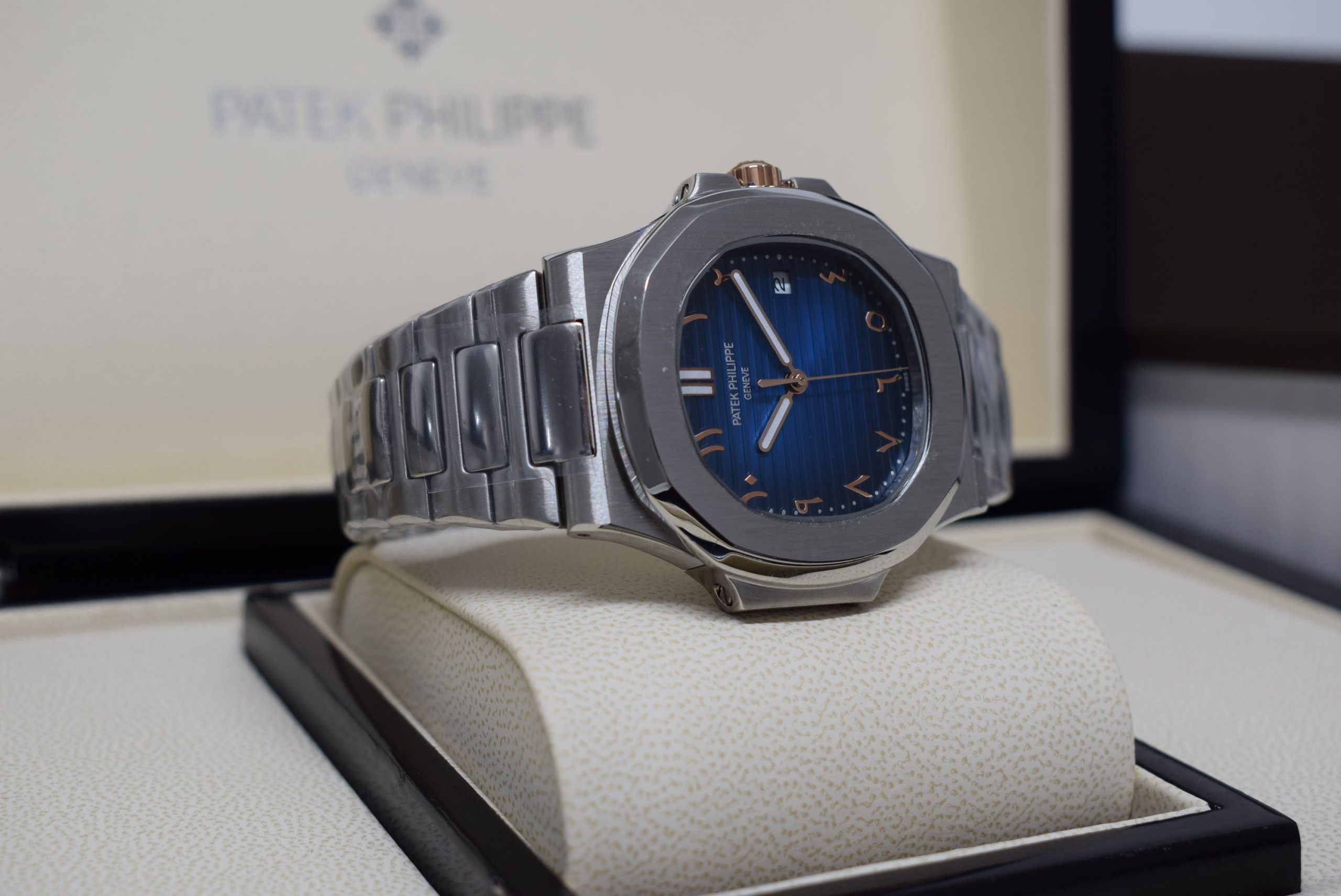 Patek Philippe replica nautilus 5711 arabic dial - immagine 5