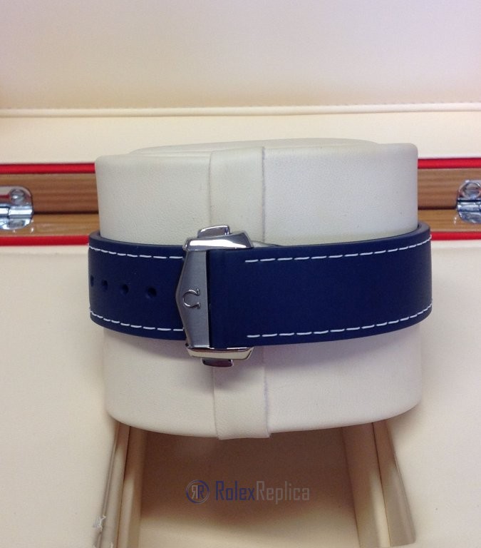 Omega replica seamaster planet ocean 43.5mm blue strip leather imitazione copia - immagine 3