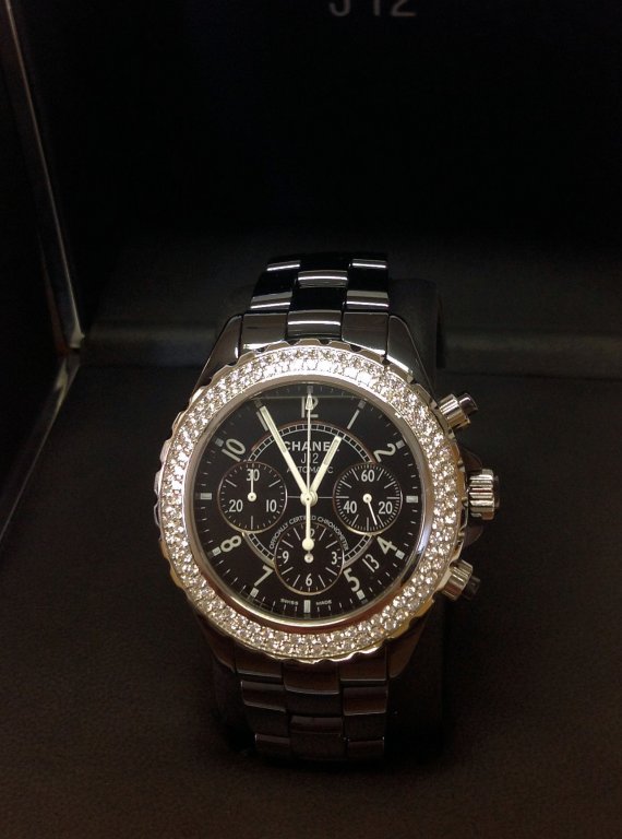 Chanel replica J12 Chronograph H1009 Twin Row Diamond Bezel Black Ceramic - immagine 3