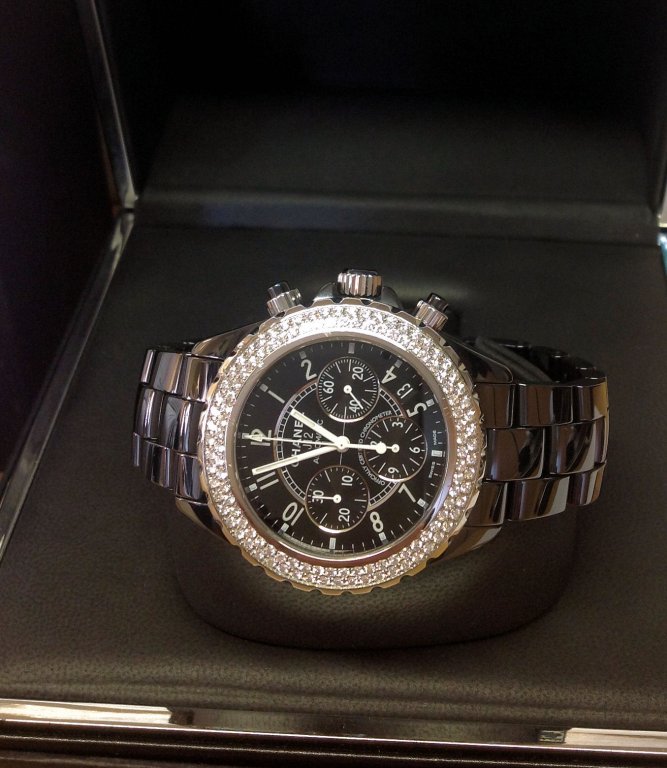Chanel replica J12 Chronograph H1009 Twin Row Diamond Bezel Black Ceramic - immagine 4