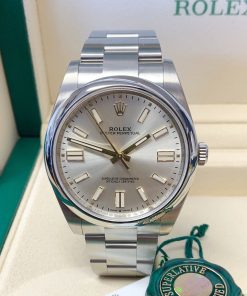 Alternative view of Rolex replica Oyster Perpetual 41 124300 Silver Dial
