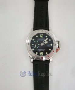 Panerai replica luminor submersible 1950 laureus awards may 2004 imitazione