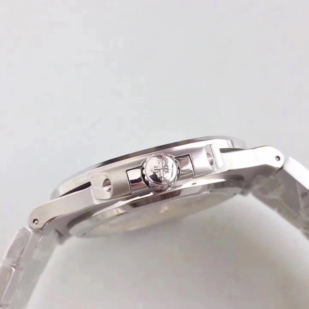 Patek Philippe replica Nautilus 5711-1A-011 White Dial clone movement - immagine 8