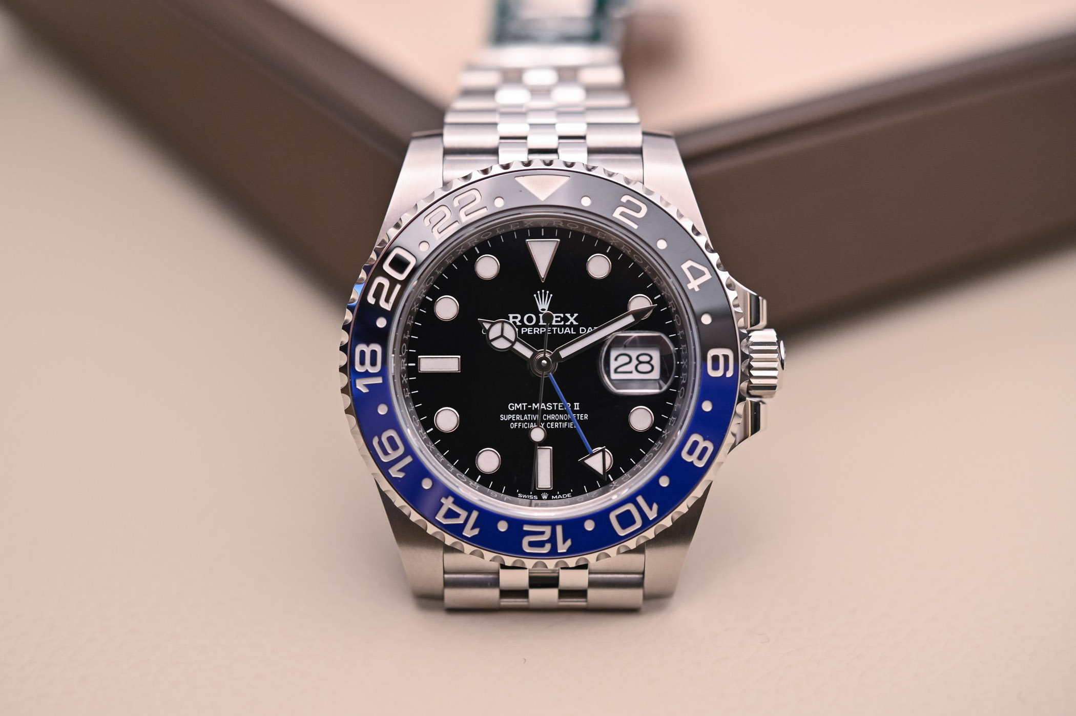 Rolex replica GMT-Master II "Batman" 126710BLNR - immagine 2
