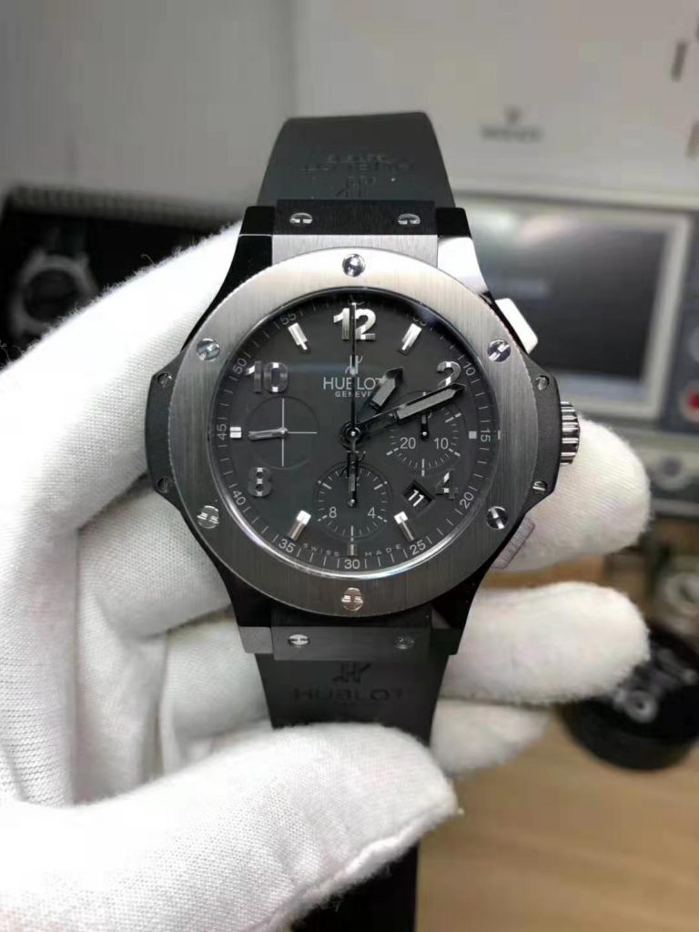 HUBLOT REPLICA BIG BANG CERAMIC WATCH WITH TITANIUM BEZEL CLONE HUB4100 MOVEMENT