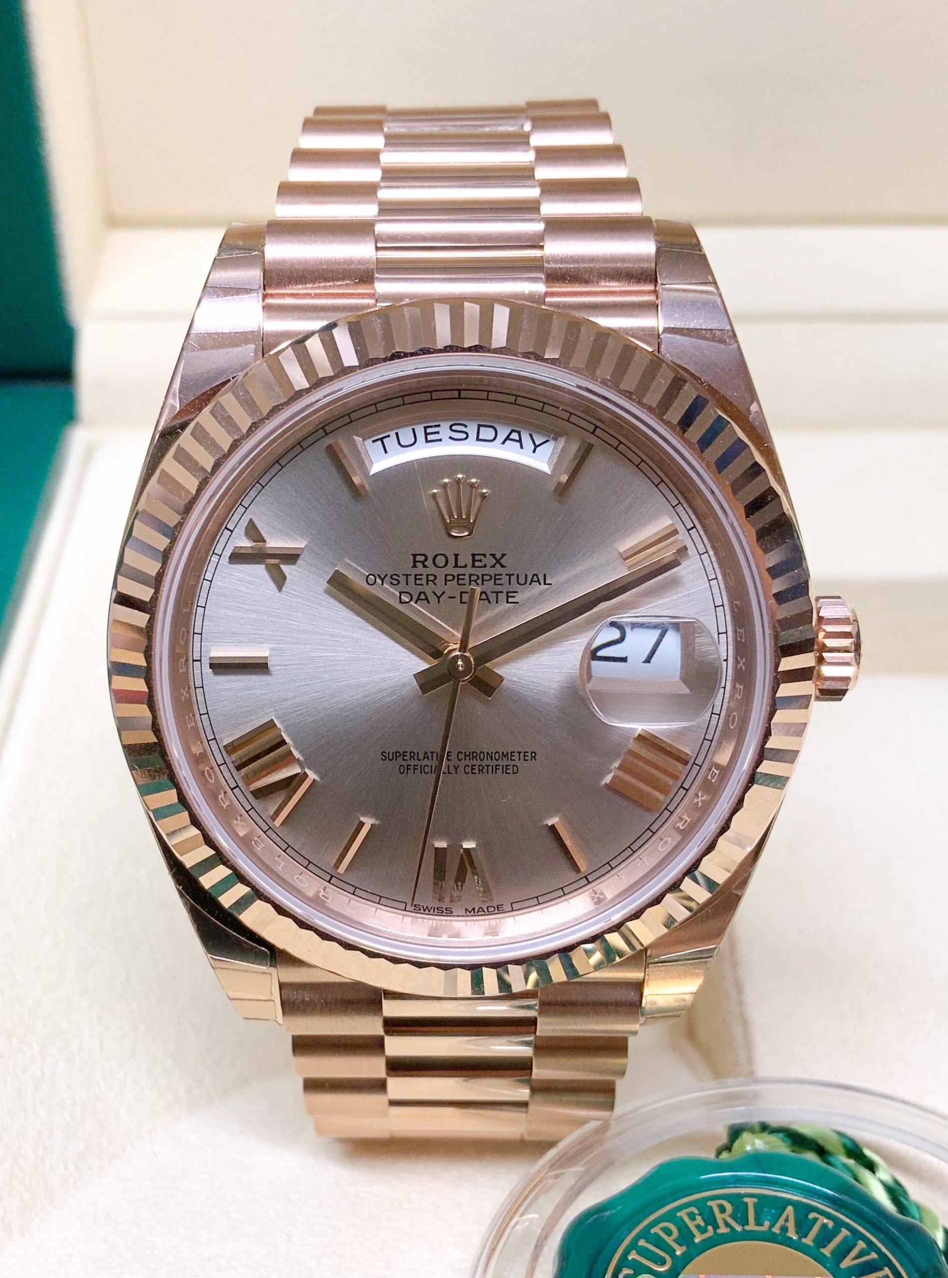Rolex replica Day-Date 40 228235 Rose Gold sundust dial