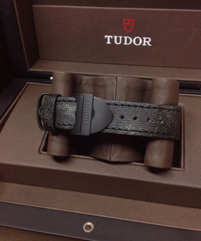 Tudor replica Heritage Black Bay Dark 79230DK - immagine 5