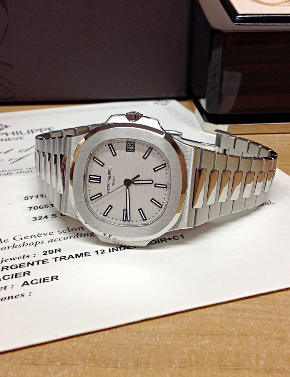 Patek Philippe replica Nautilus 5711-1A-011 White Dial clone movement - immagine 3