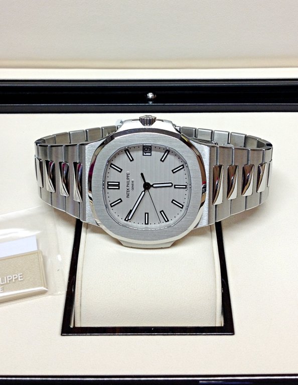 Patek Philippe replica Nautilus 5711-1A-011 White Dial clone movement - immagine 6