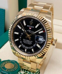 Alternative view of Rolex replica Sky-Dweller 326938 Yellow Gold black dial