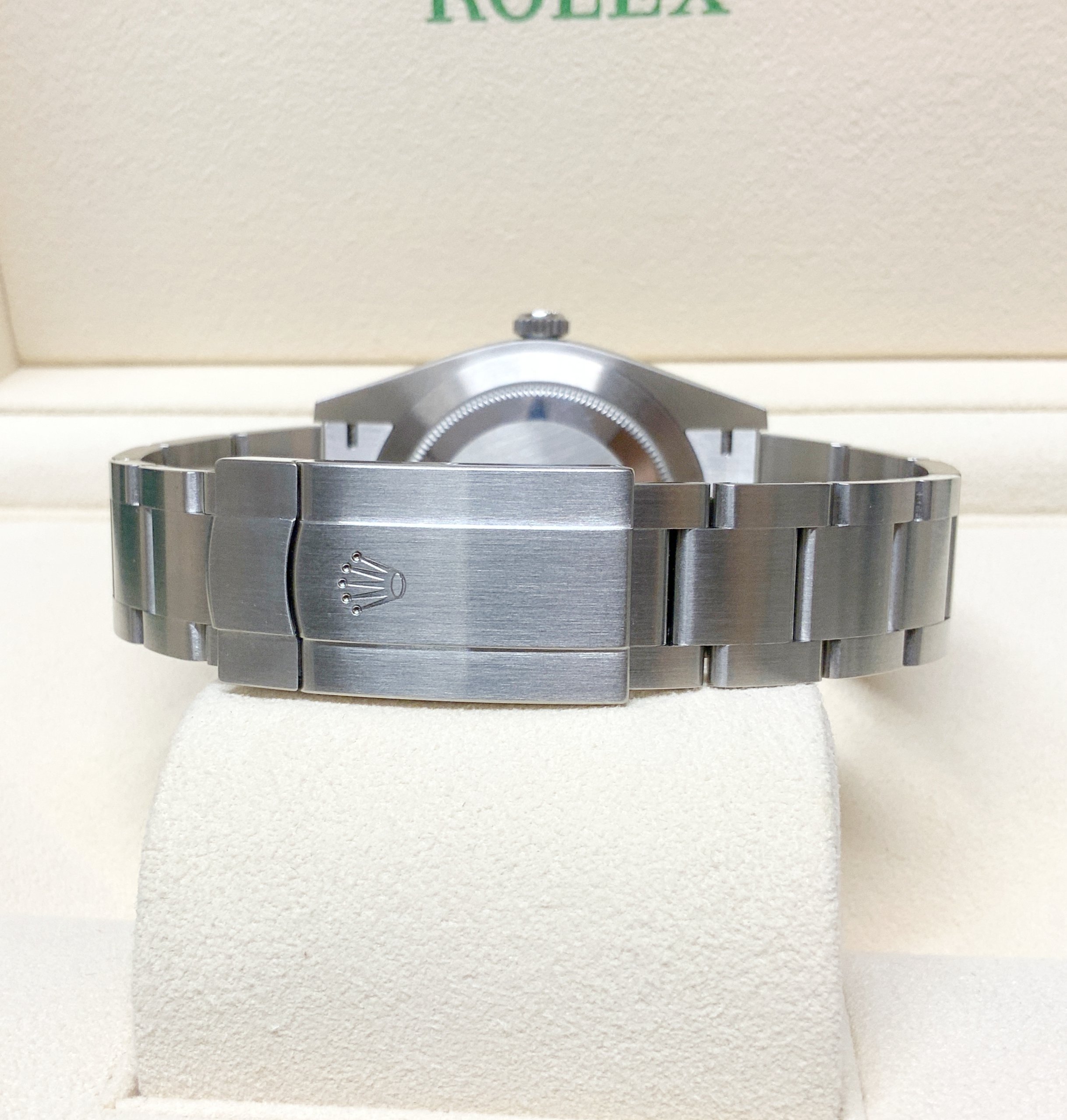 Rolex replica oyster perpetual 41 124300 yellow dial my2020 - immagine 3
