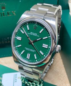 Alternative view of Rolex replica oyster perpetual 41mm 124300 green dial my2020