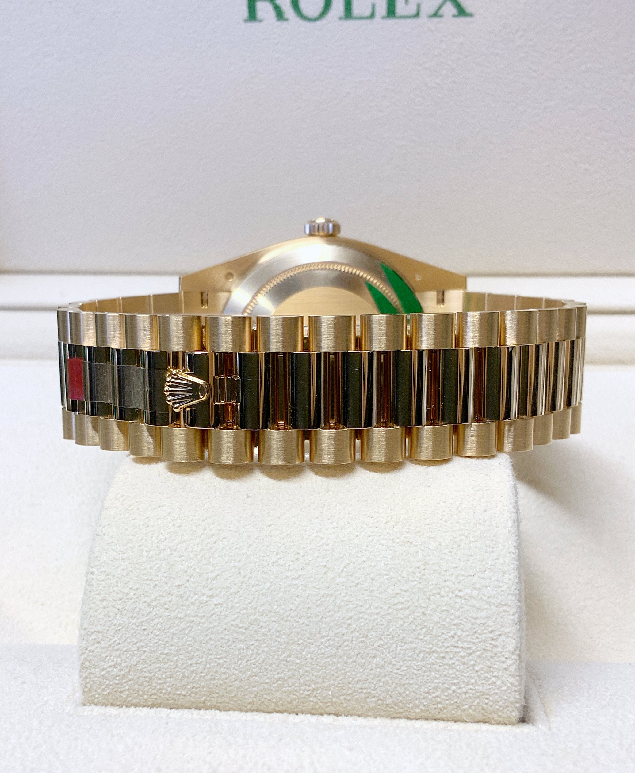 Rolex Day-Date 40 228238 Yellow Gold roman dial - immagine 4
