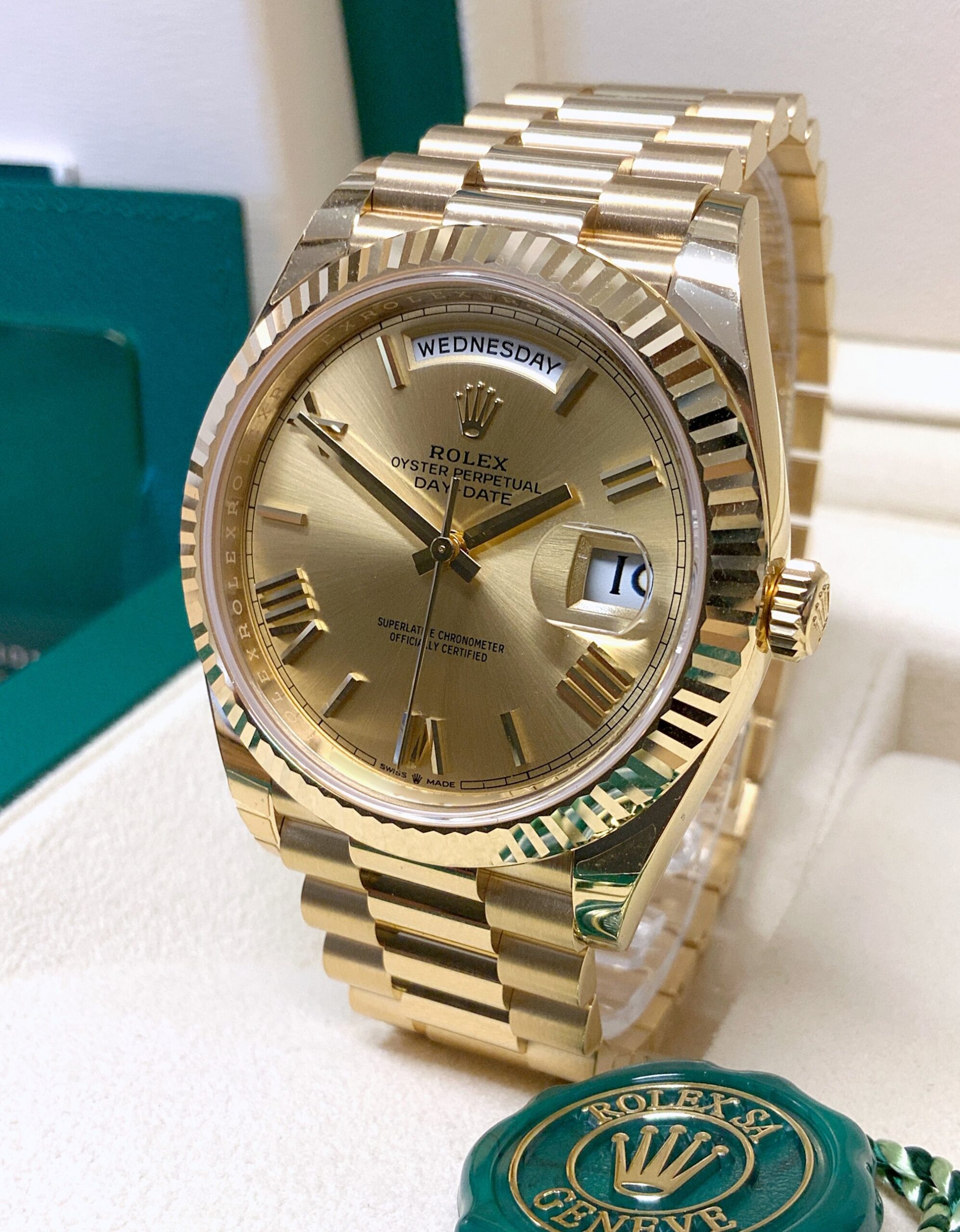 Rolex Day-Date 40 228238 Yellow Gold roman dial - immagine 9