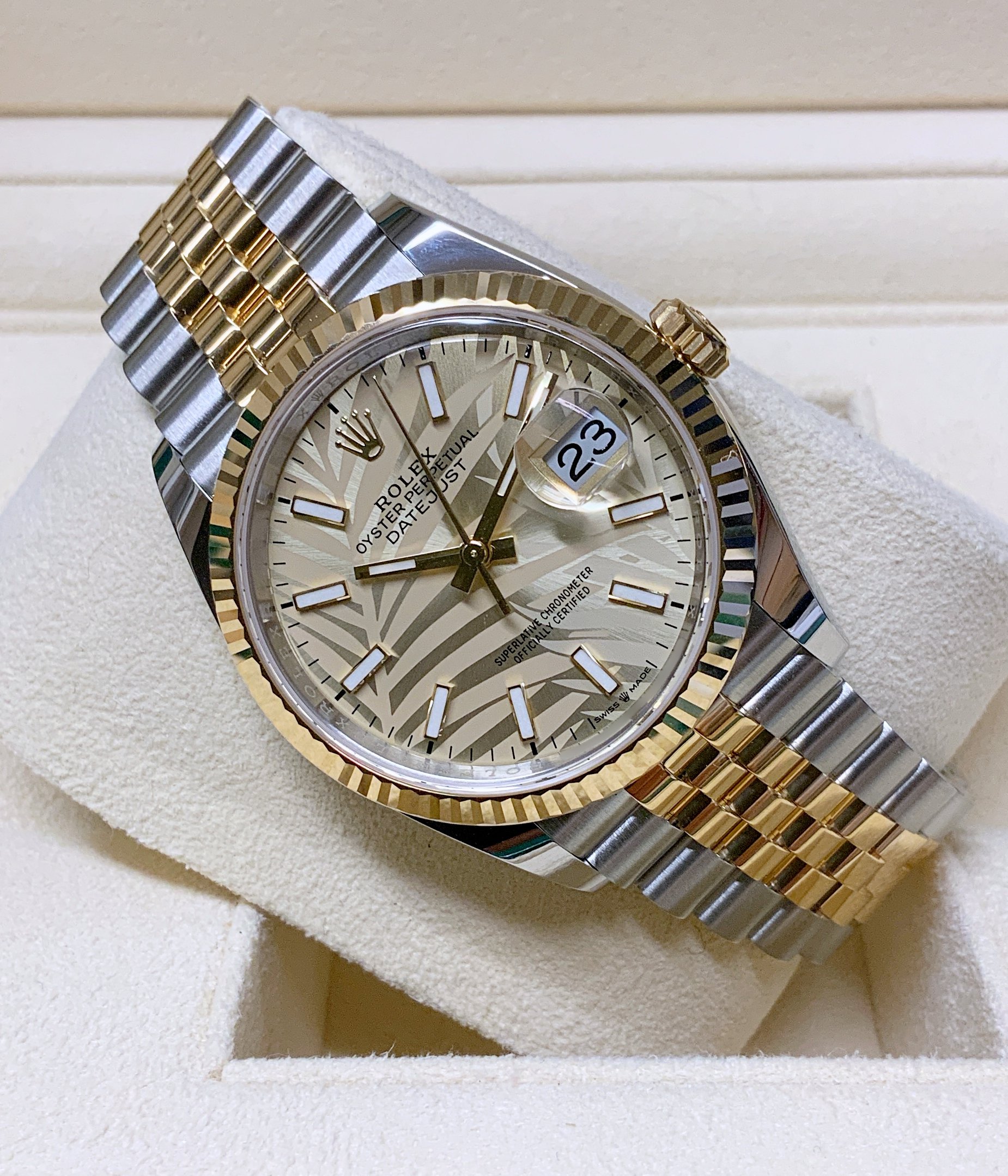 Rolex replica Datejust 36mm 126233 Palm Motif Dial - immagine 3