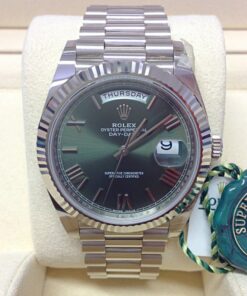 Rolex replica Day-Date 40 228239 White Gold olive dial