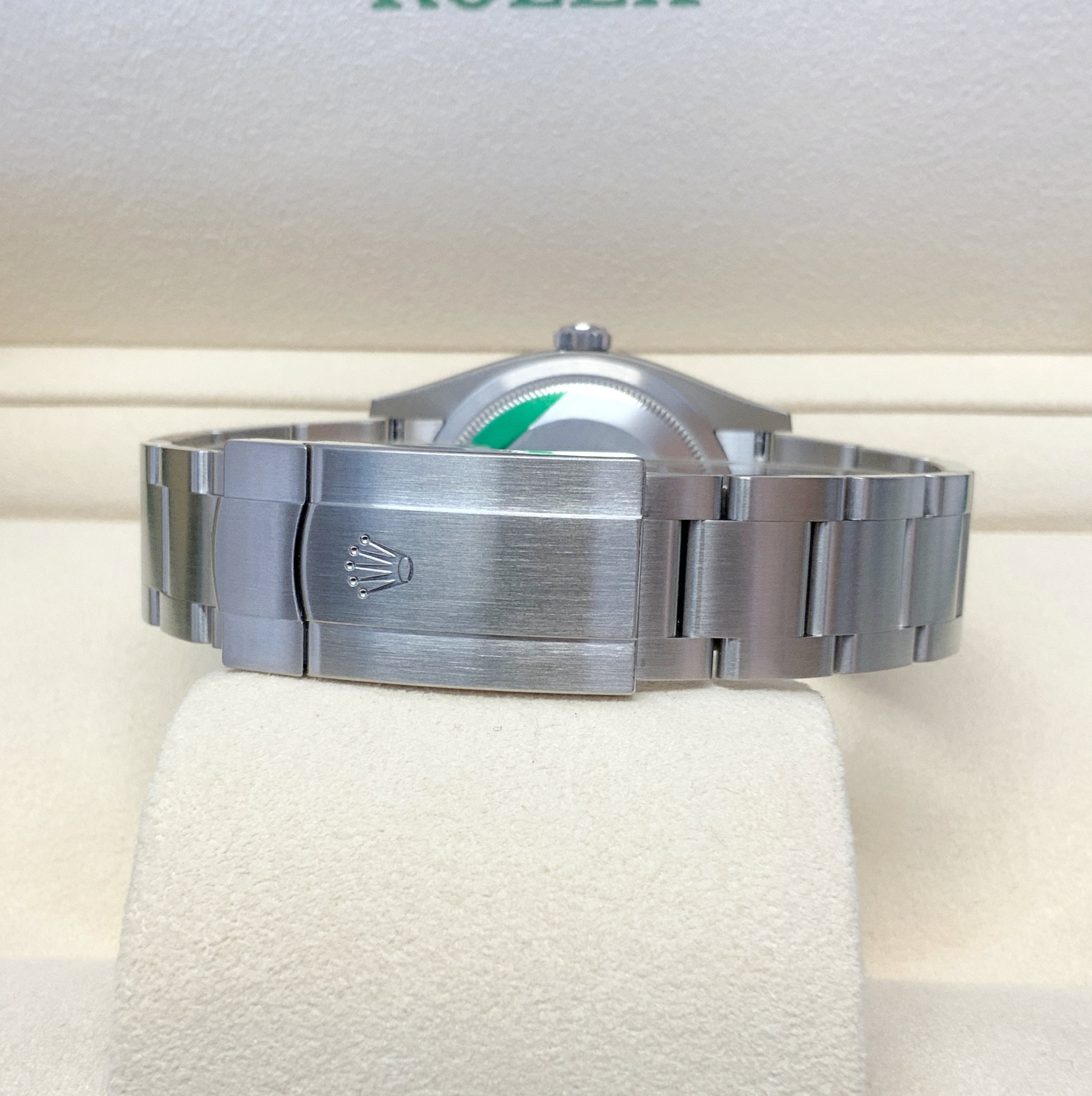Rolex replica Oyster Perpetual 36 126000 pistachio dial - immagine 9
