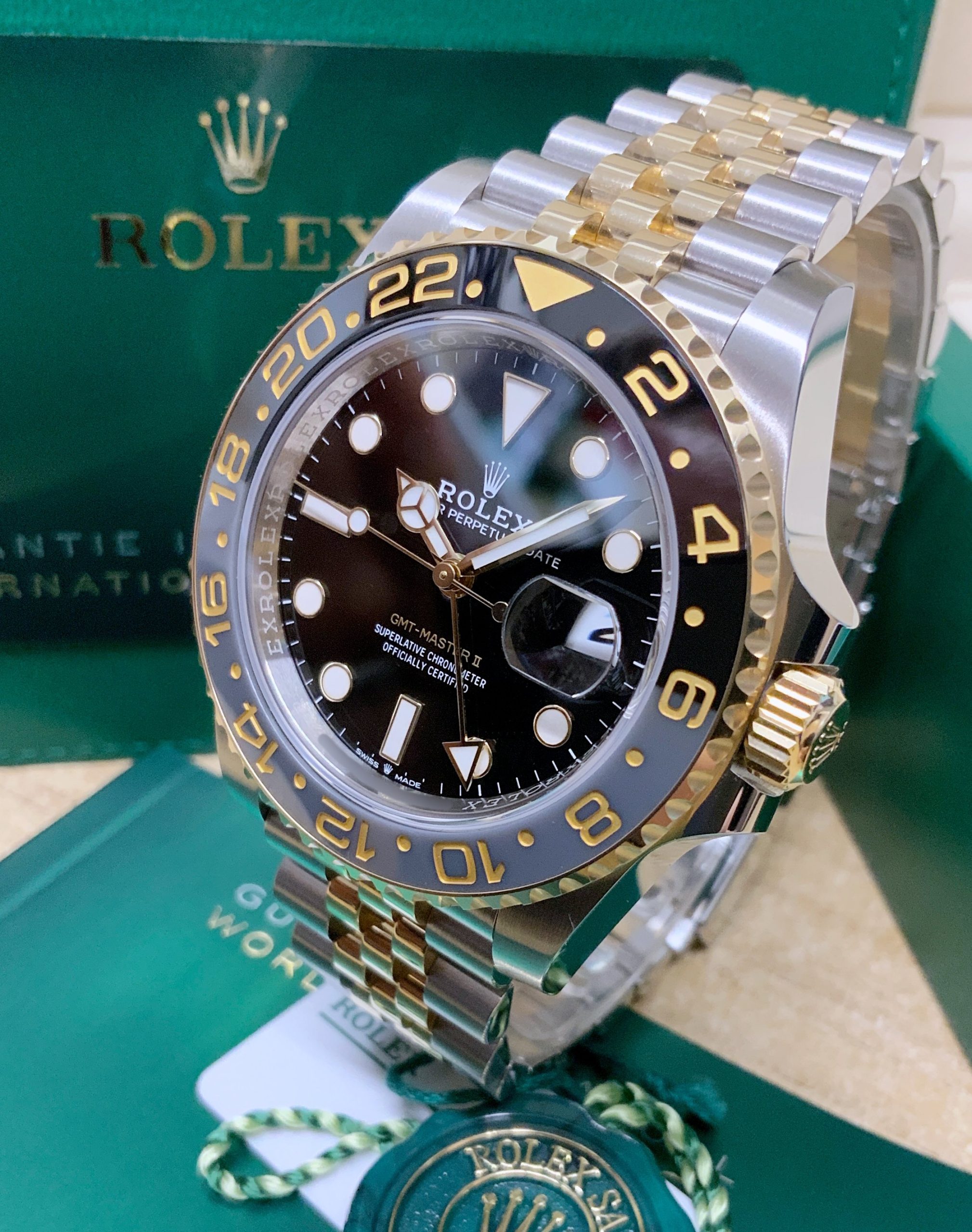 Rolex replica GMT-Master II 126713GRNR Bi-Colour - immagine 3