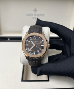 Alternative view of Patek Philippe replica aquanaut 5167R rose gold