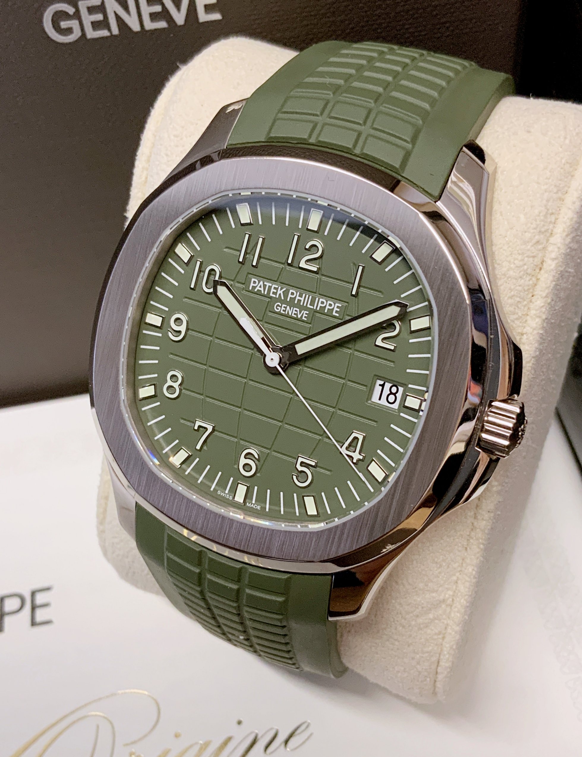 Patek Philippe replica aquanaut 5168G verde kaki - immagine 2