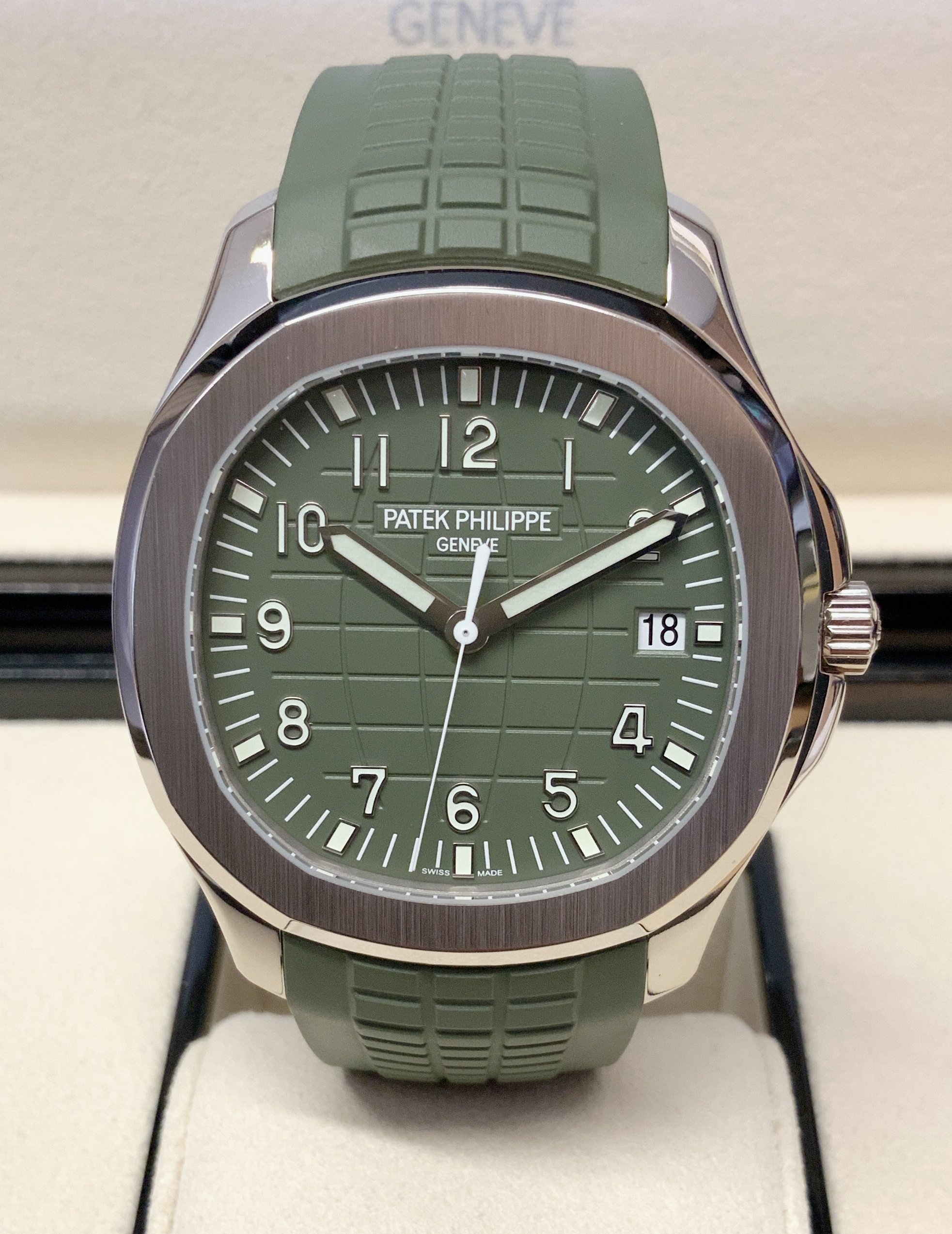 Patek Philippe replica aquanaut 5168G verde kaki