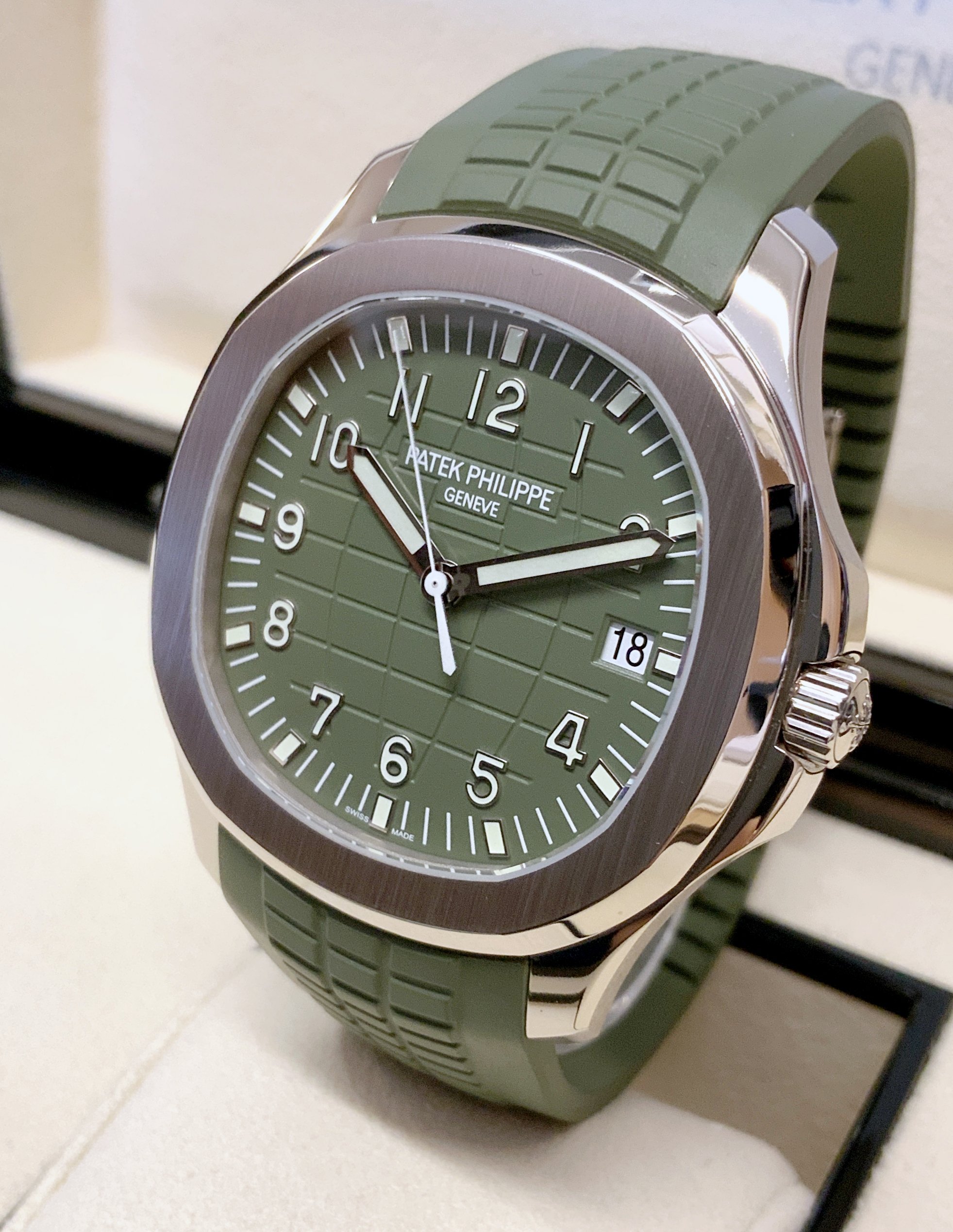 Patek Philippe replica aquanaut 5168G verde kaki - immagine 5