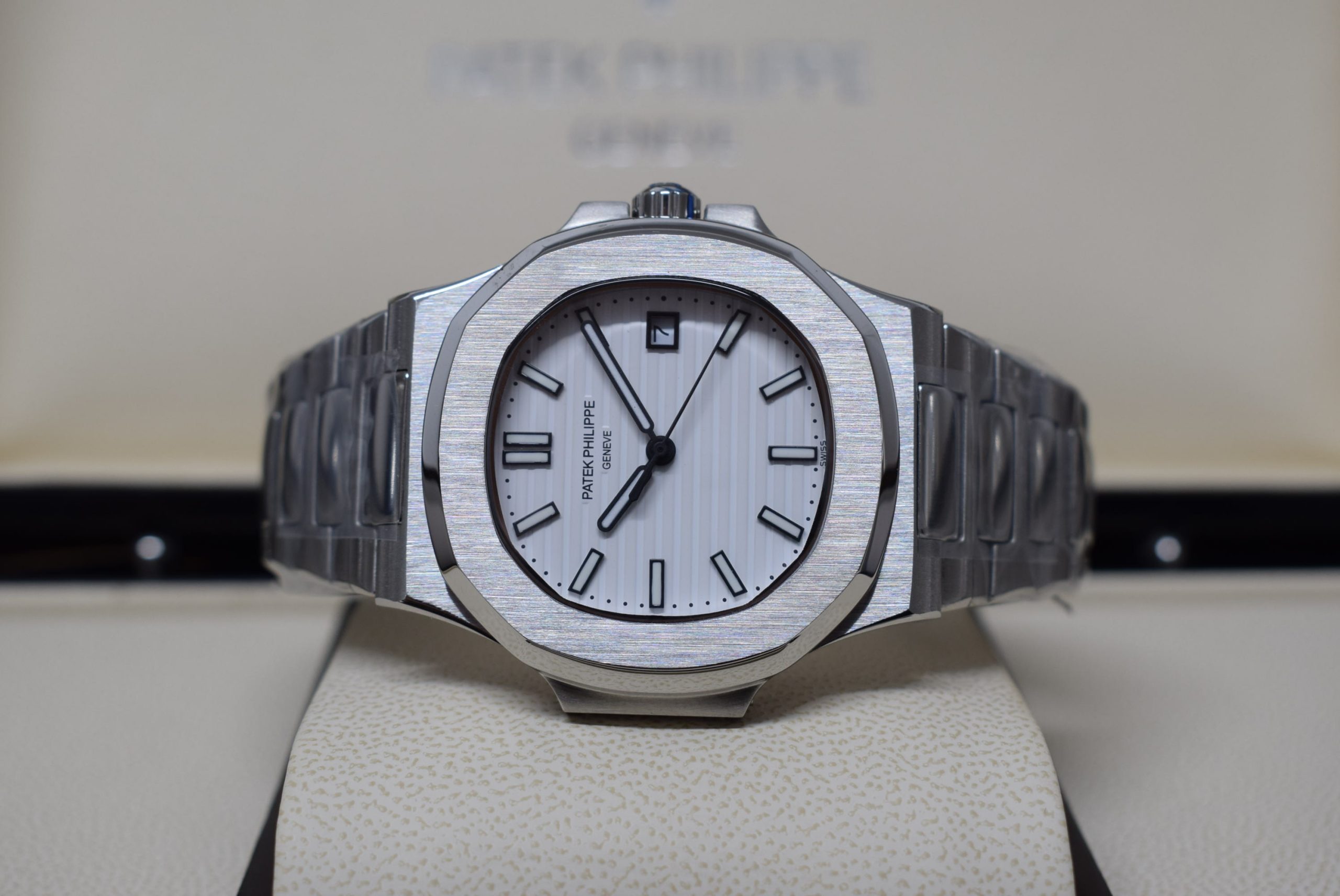 Patek Philippe replica nautilus 5711 white dial