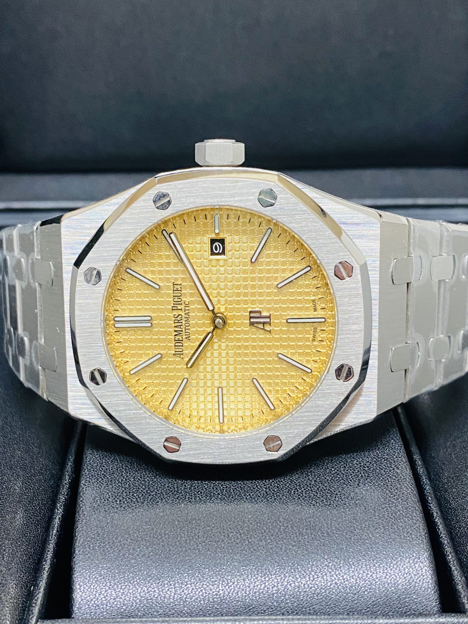 Audemars Piguet replica royal oak 15202BC salmon dial clone movement - immagine 2