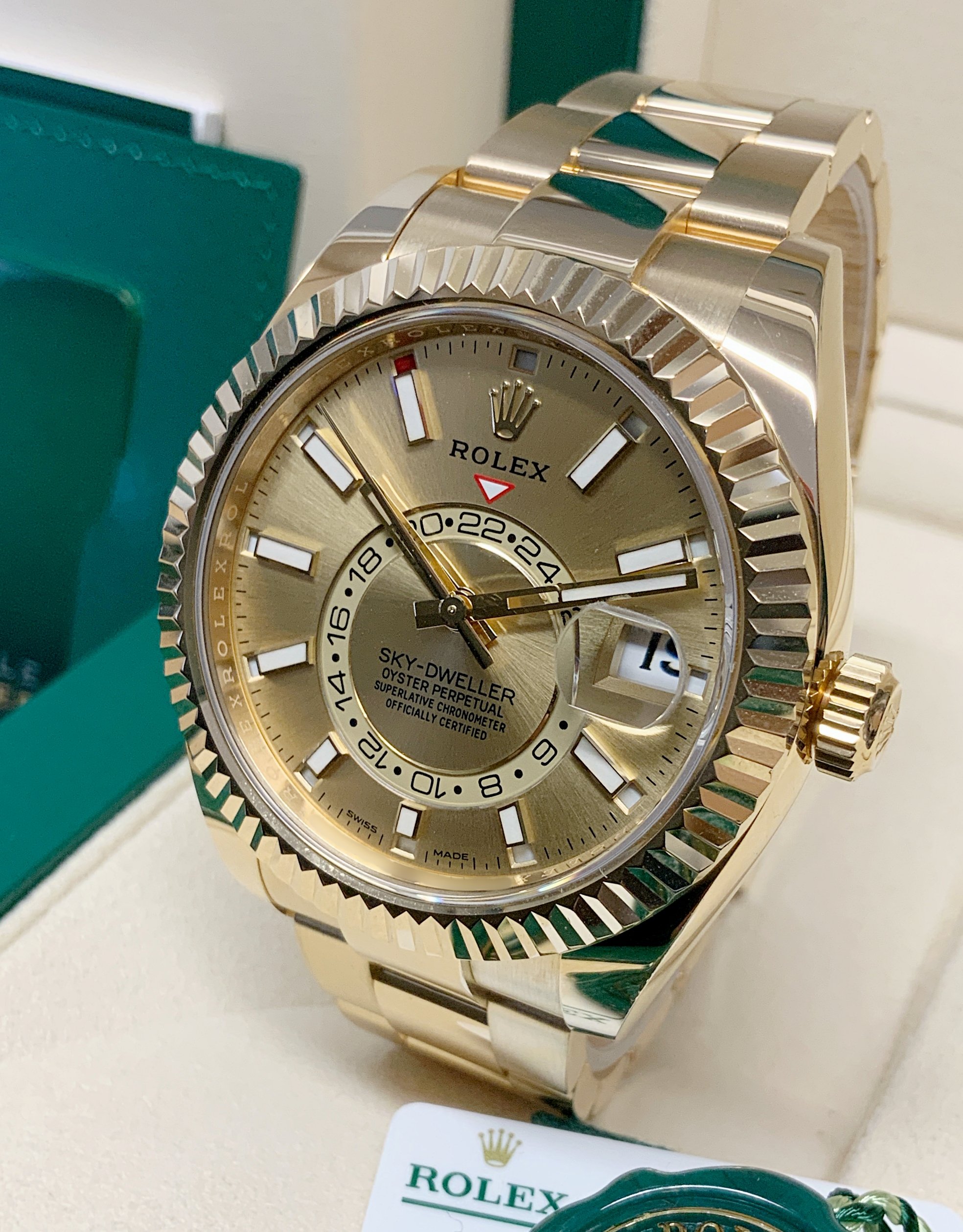 Rolex replica Sky-Dweller 326938 Yellow Gold - immagine 5