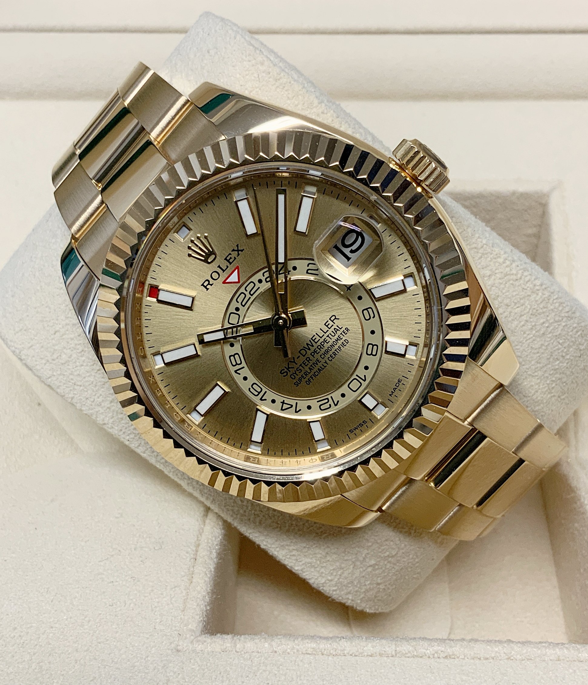 Rolex replica Sky-Dweller 326938 Yellow Gold - immagine 6