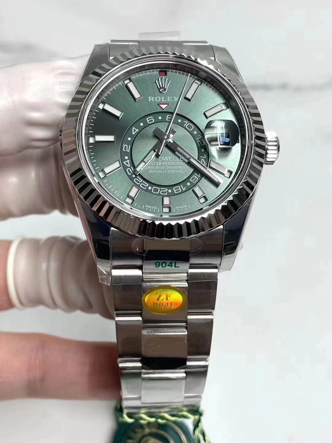 Rolex replica Sky-Dweller 336934 green dial