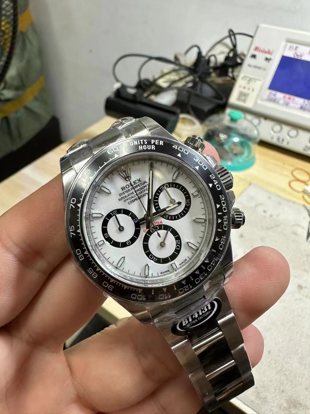Rolex replica Daytona 126500LN panda white dial - immagine 4