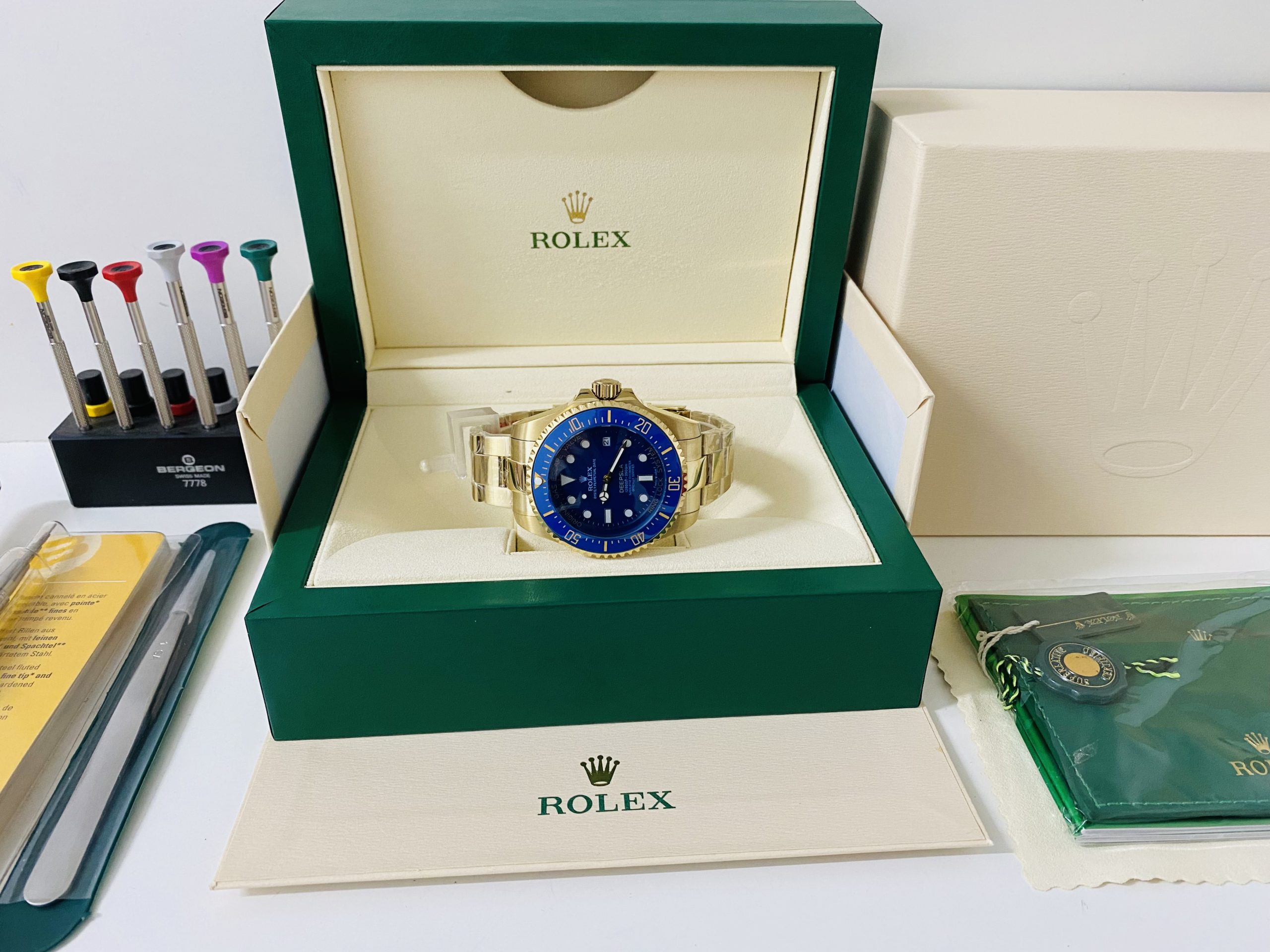 Rolex replica deepsea oro giallo blue dial ref. 136668LB - immagine 2