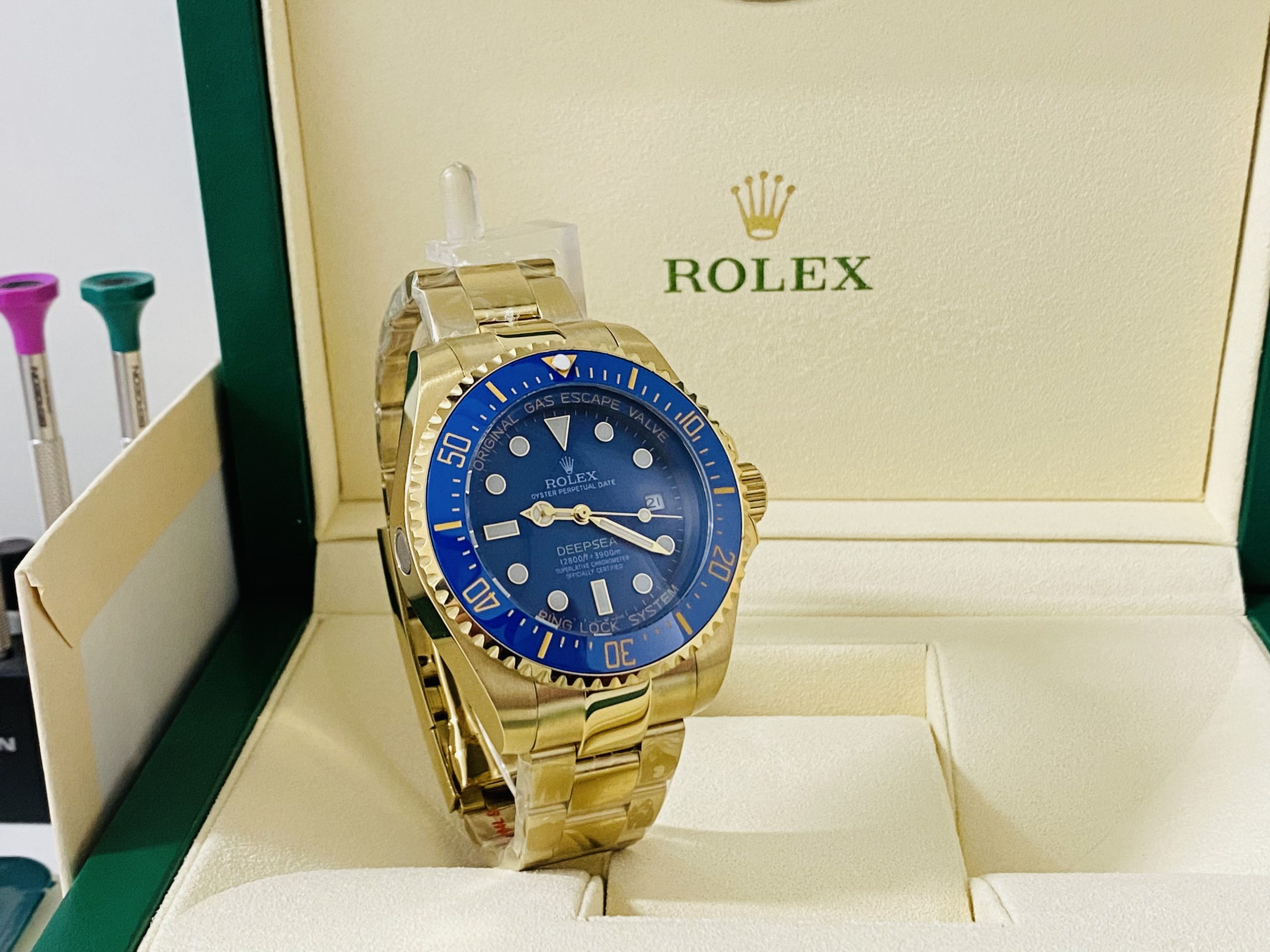 Rolex replica deepsea oro giallo blue dial ref. 136668LB - immagine 8