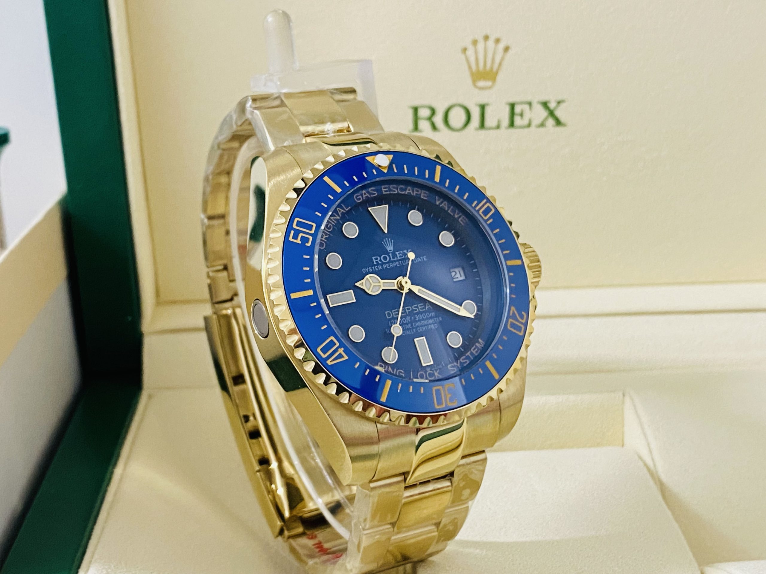 Rolex replica deepsea oro giallo blue dial ref. 136668LB