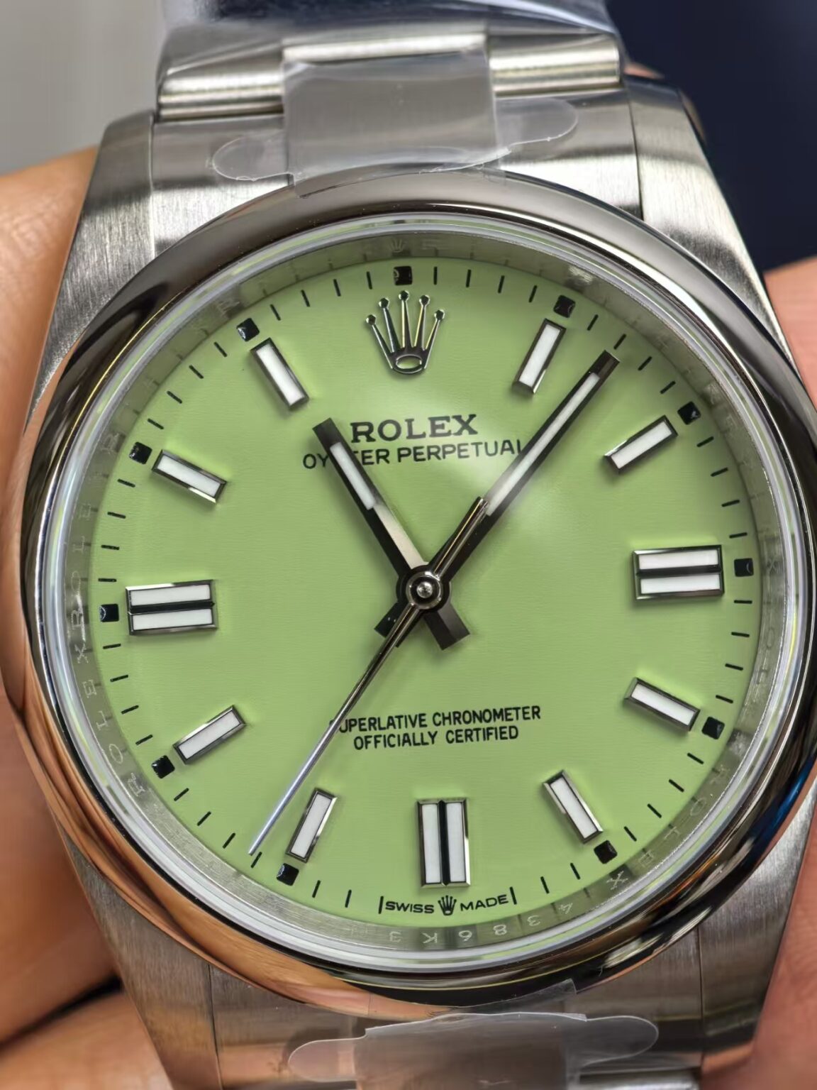 Rolex replica Oyster Perpetual 36 126000 pistachio dial - immagine 8