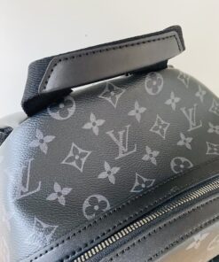 Alternative view of Louis Vuitton replica zaino discovery M22545